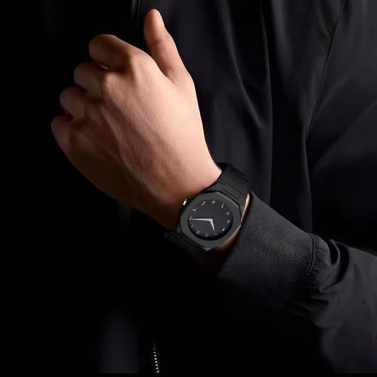 Aura Quartz Watch